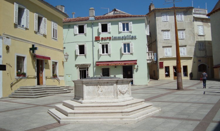 17980